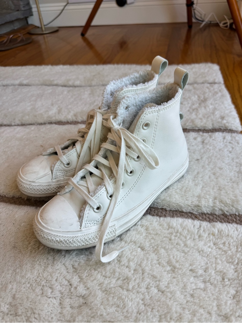 Converse Leather White High-Top Sneakers with Shearling Trim - Picture 2 of 6